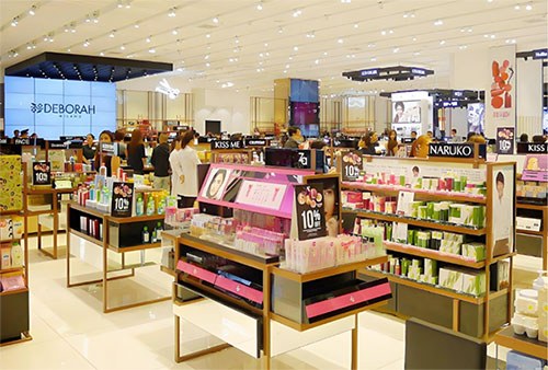 新手怎么開化妝品實體店？